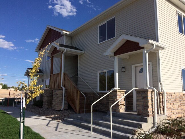 Building Photo - 4100 Pierce Ave