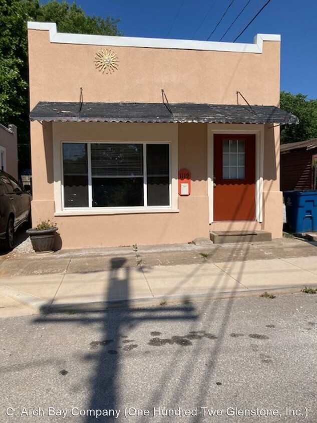 Primary Photo - Studio, 1 bath House - 1119 S. Kings Avenue