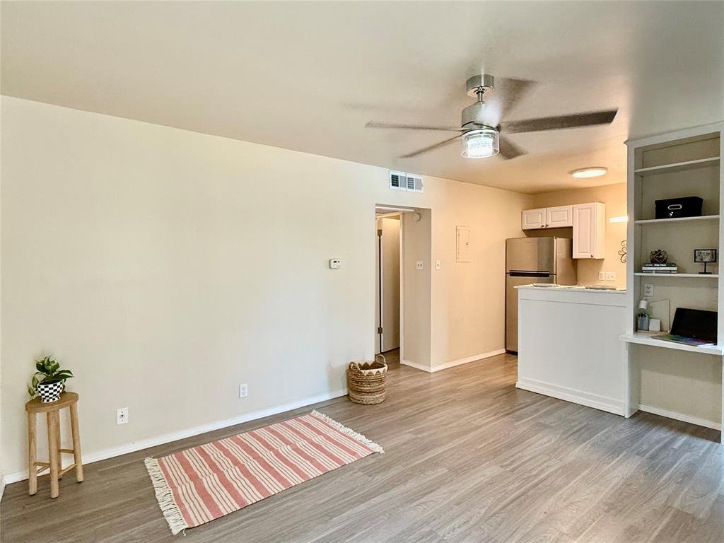 Foto principal - 1000 W 26th St
