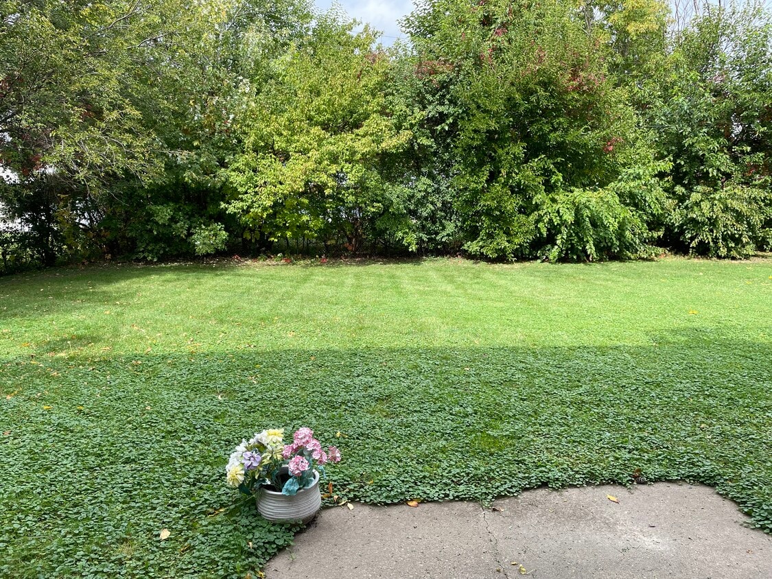 1195 County B Rd W Unit 1, Roseville, MN 55113 1195 County B Rd W