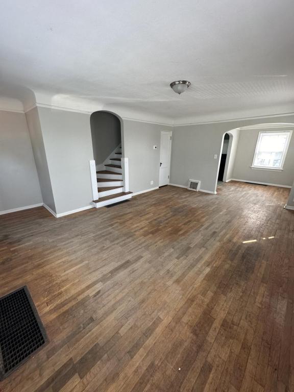 Primary Photo - 1201 72nd St W
