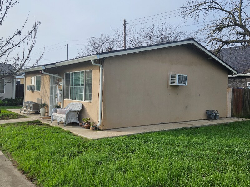 Foto del edificio - 2704 29th Ave