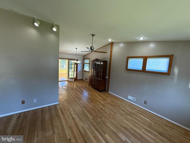 Building Photo - 1510 Tieman Dr