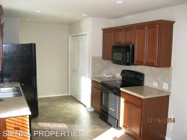 Building Photo - 3 br, 2.5 bath House - 1813 Enchanted Rock