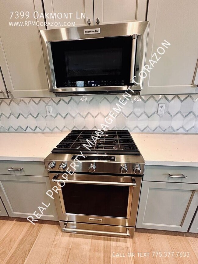 Foto del edificio - 7399 Oakmont Ln