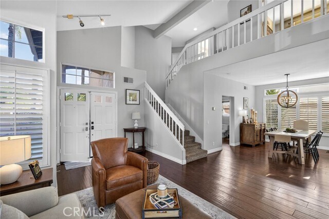 Building Photo - 23 Amarante