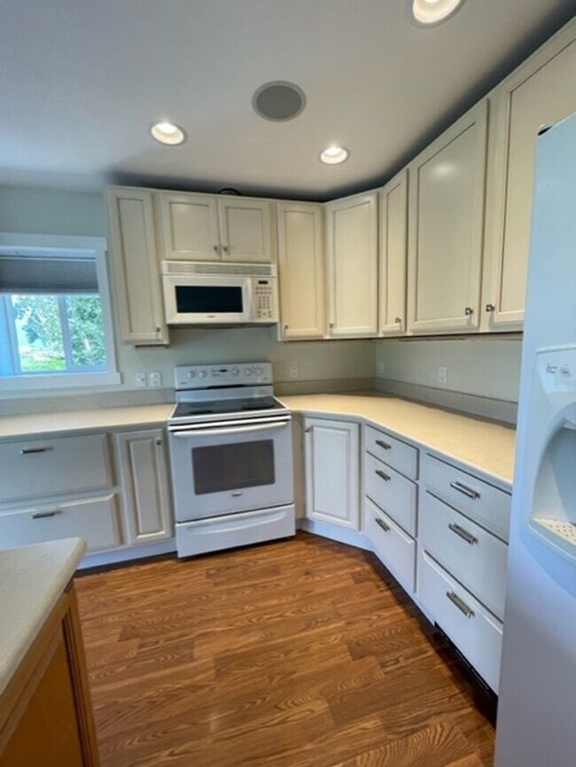 Foto del edificio - Beautiful Country Townhome!