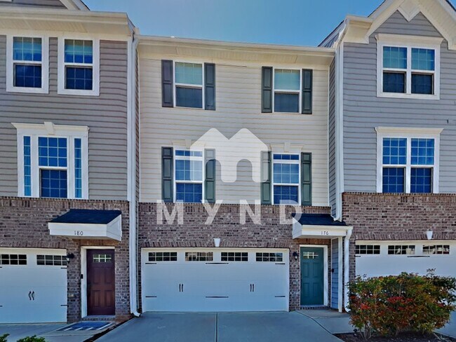 Building Photo - 176 Misty Pike Dr