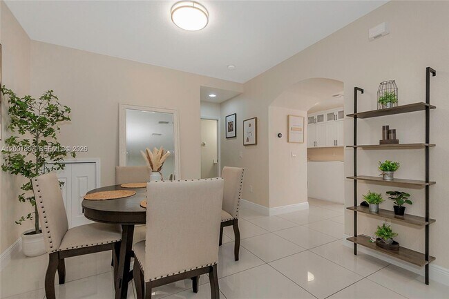 Building Photo - 4020 SW 157th Ave