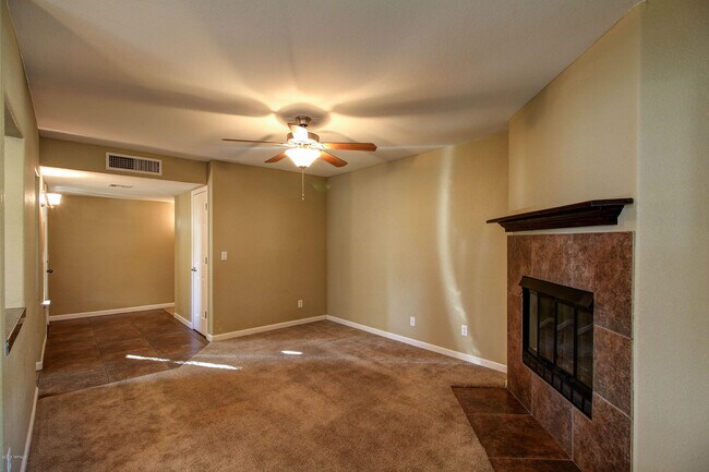 Building Photo - 6651 N Campbell Ave