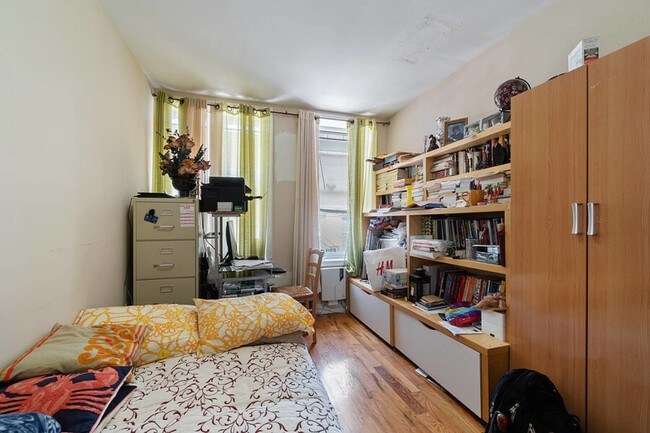 Foto del edificio - 621 E 39th St