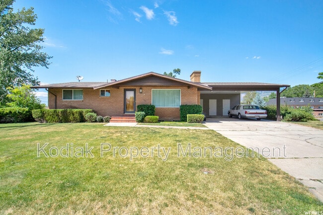 Foto del edificio - 4099 S Madison Ave