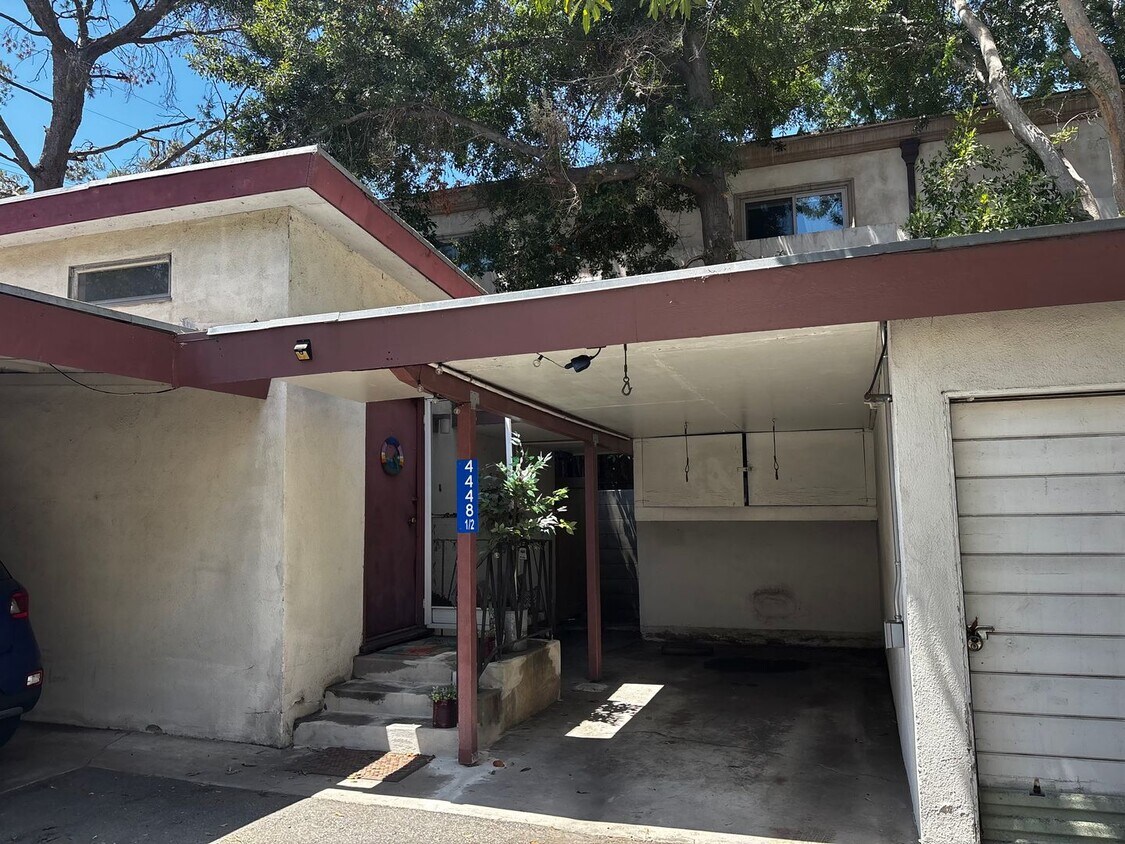 Foto del edificio - 4448-4450 Avocado St