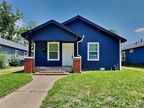 Building Photo - 2314 Dathe St