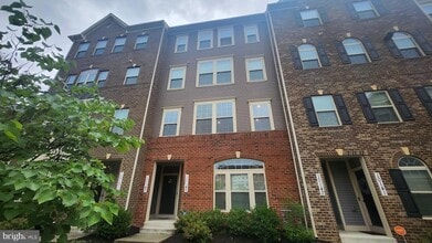 Building Photo - 10145 Dorsey Ln