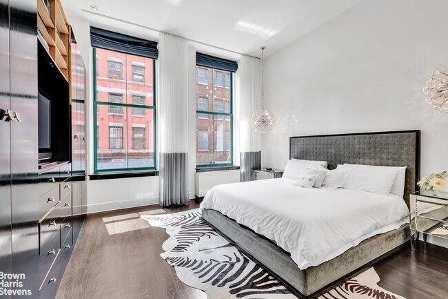 Foto del edificio - 53 N Moore St