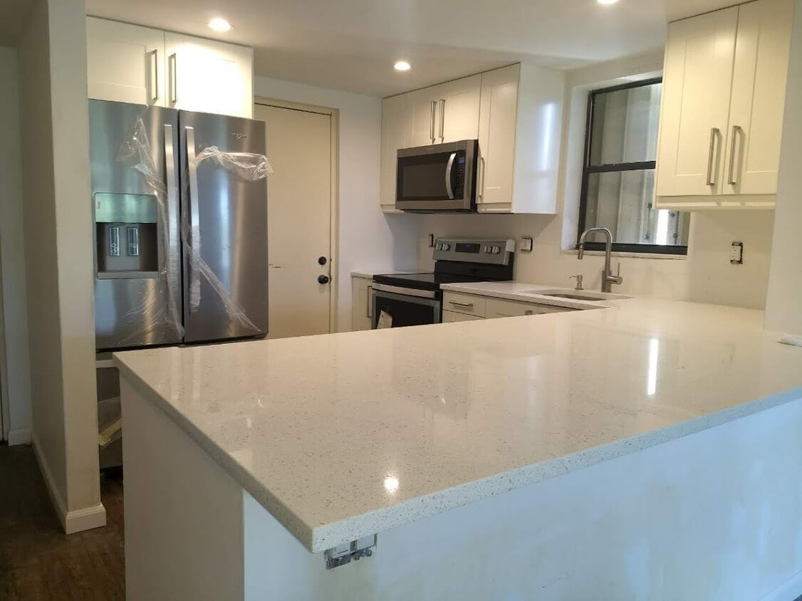 Foto principal - 2312 S Cypress Bend Dr