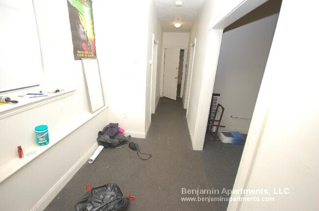 Building Photo - 1175 Boylston St