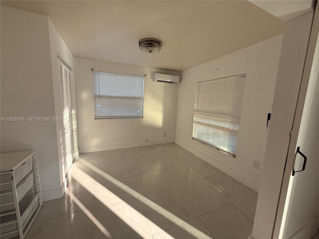 Foto del edificio - 3603 NW 98th St