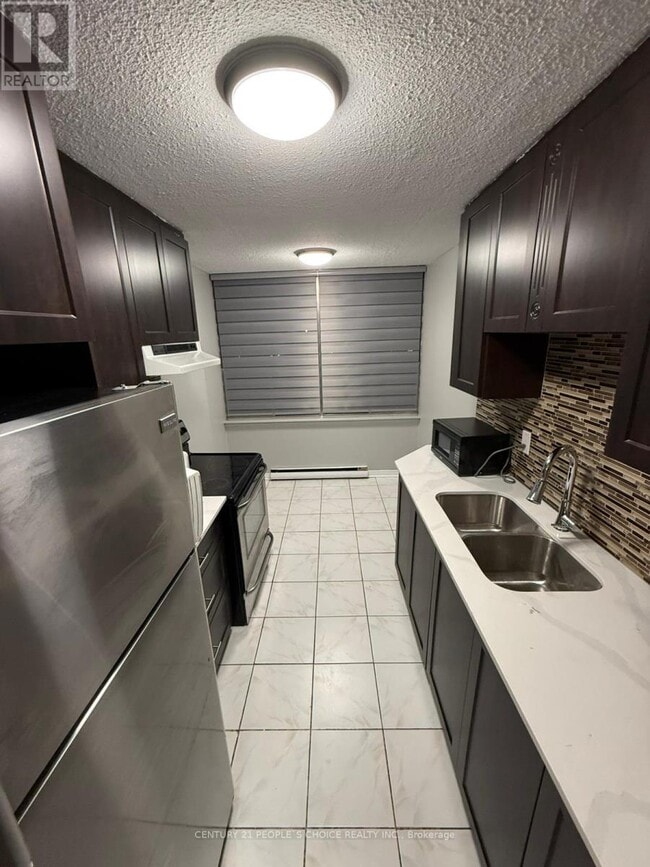 Photo du bâtiment - 25 Kensington Rd