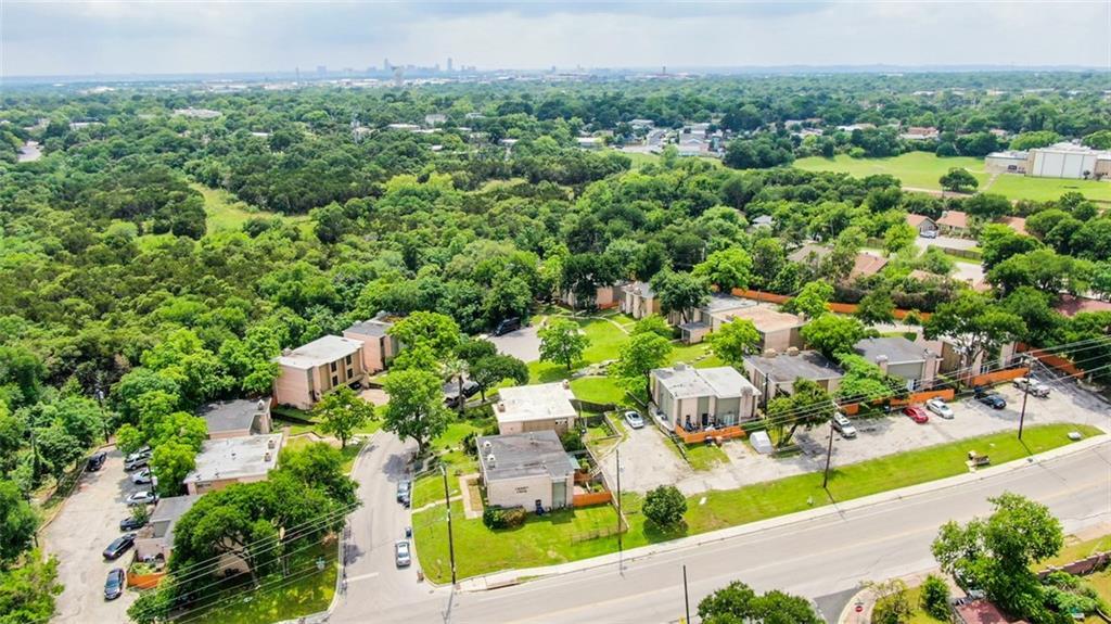 Primary Photo - 6406 Chimney Creek Cir
