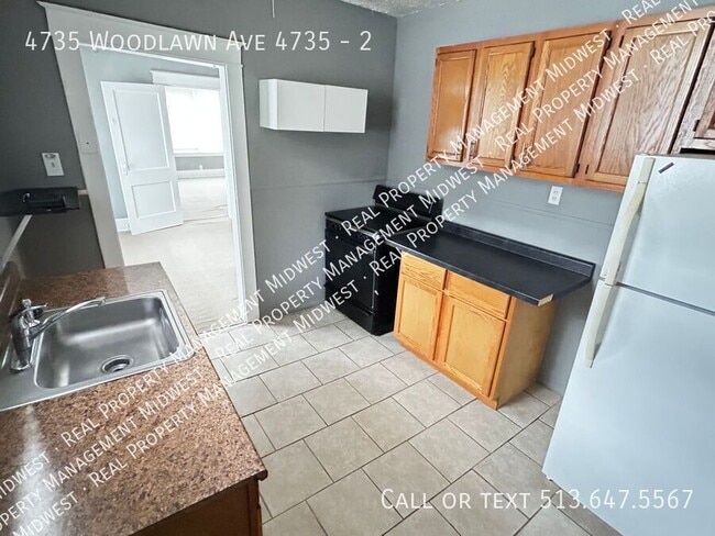 Building Photo - 4735 Woodlawn Ave
