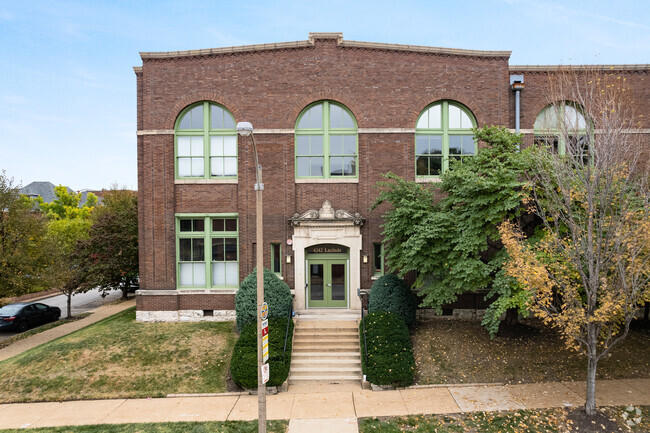 Building Photo - Crown Loft Condominiums