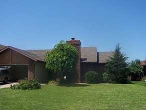 Building Photo - Ben Steele Springfield