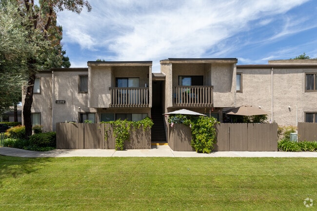 Building Photo - Spring Tree Apartments