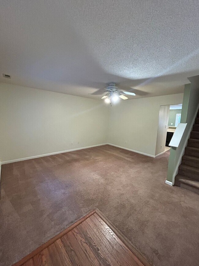 Foto del edificio - Durham / 2BR Townhouse of Pope Rd AVAIL