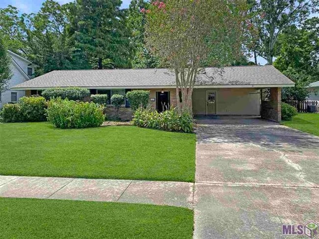 Photo - 619 Baird Dr. House
