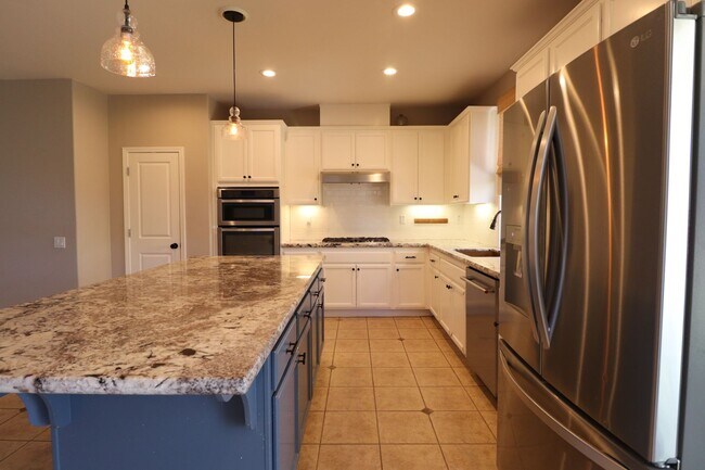 Foto del edificio - Beautiful Single-Story Home in Cobblestone Creek – 4 Bedrooms, 3 Baths