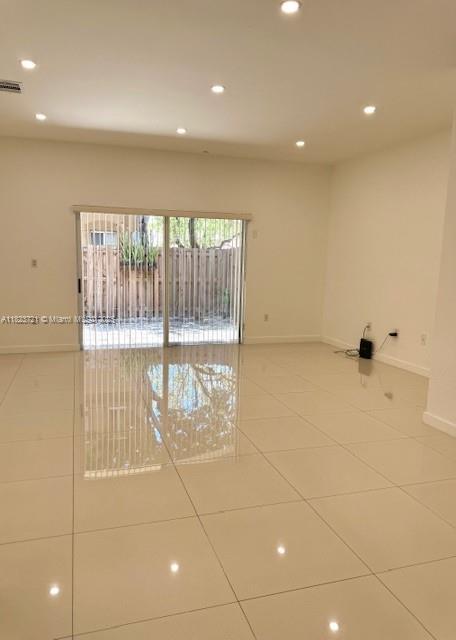 Foto del edificio - 8244 NW 107th Path