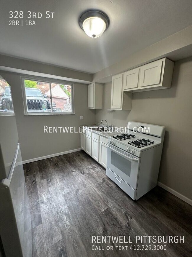Building Photo - 2 Bedroom Duplex in Pitcairn