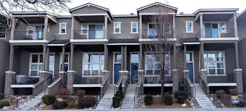 Foto principal - 2490 Eastshore Pl