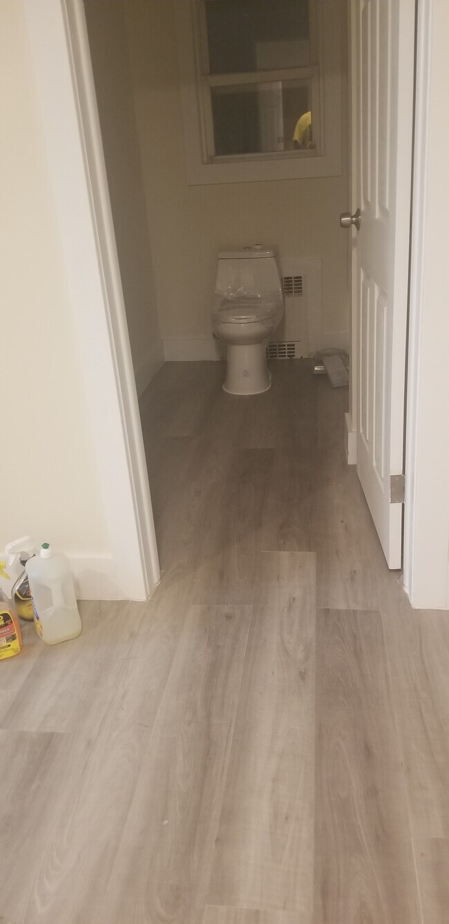 Bathroom - 84 W Allen St