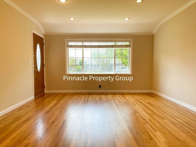 Building Photo - 4050 Duggan Dr