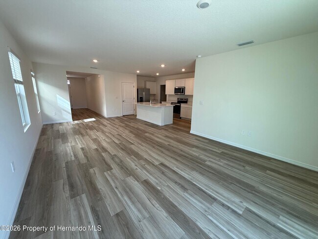 Foto del edificio - 10455 Tucker Rd