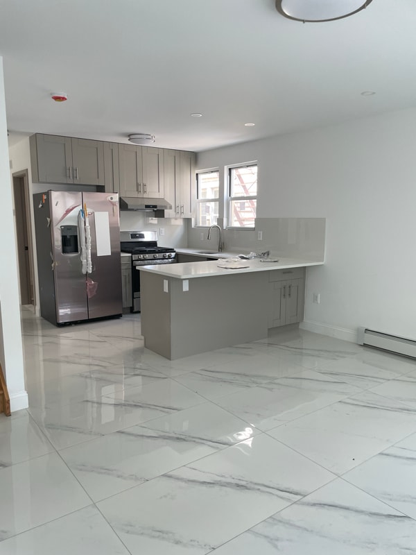 Building Photo - 37-11 63rd St