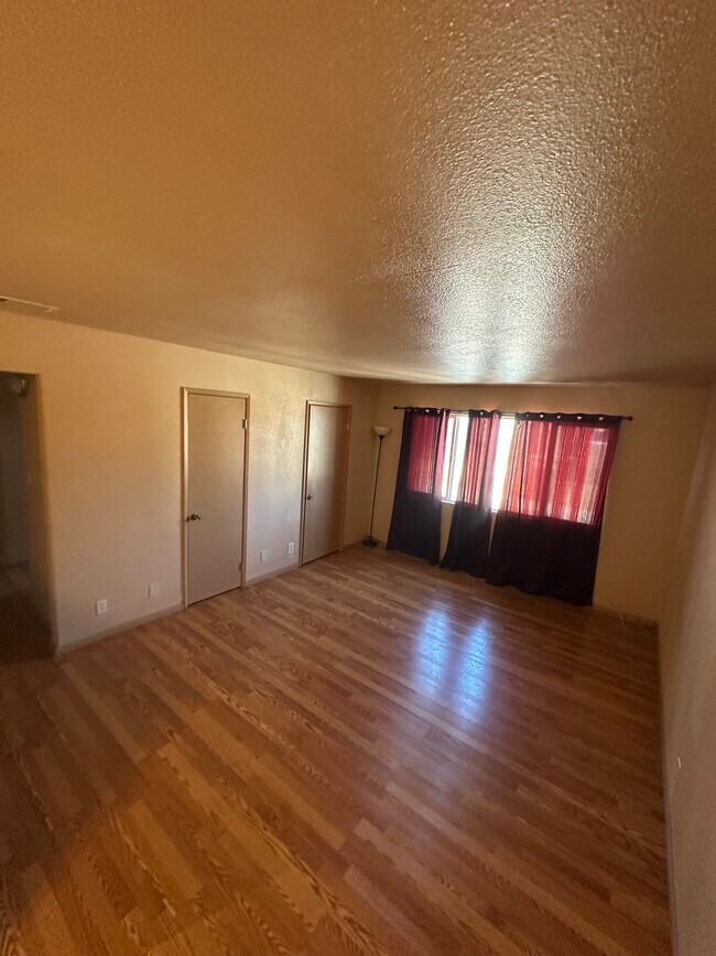 Foto del edificio - 506 McKellar Cir