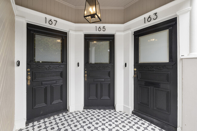 Foto del edificio - 163 Belvedere St