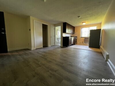 Building Photo - 5 Chester St