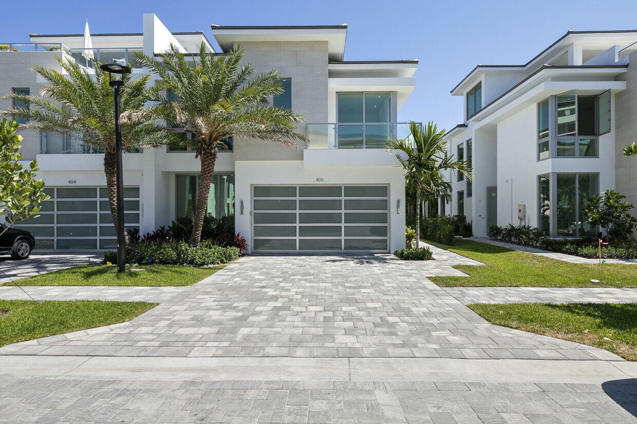 Primary Photo - 406 Ocean One Ln