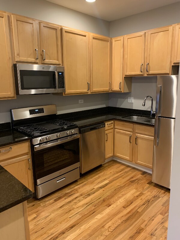 Foto del edificio - 5902 S Prairie Ave