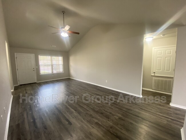 Building Photo - 3750 Alliance Dr