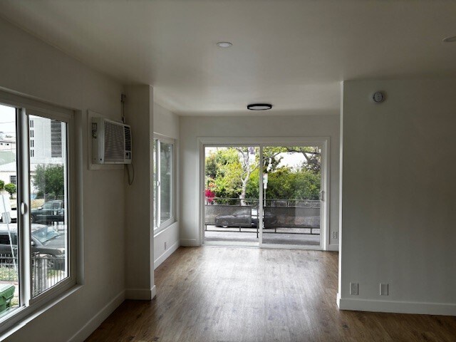 Foto del edificio - 5322 Virginia Ave