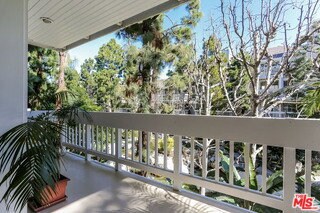 Foto del edificio - 4338 Redwood Ave