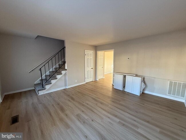 Foto del edificio - 534 Olde Greenwich Cir