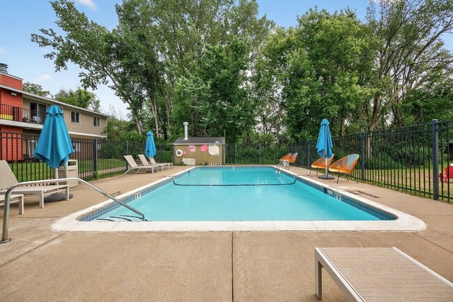 Building Photo - Lexington Hills Apartments