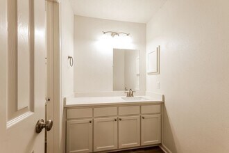 Building Photo - 20735 Fox Cliff Ln